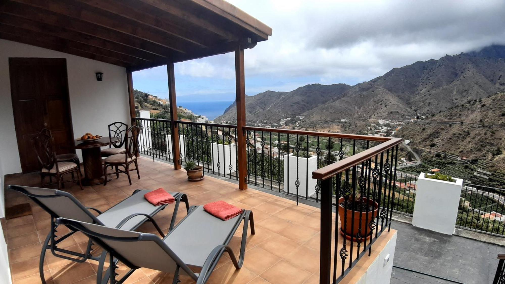 Casa La Sabina Roja 1 - Casa Con Impresionantes Vistas Sobre Hermigua Y El Mar Extérieur photo
